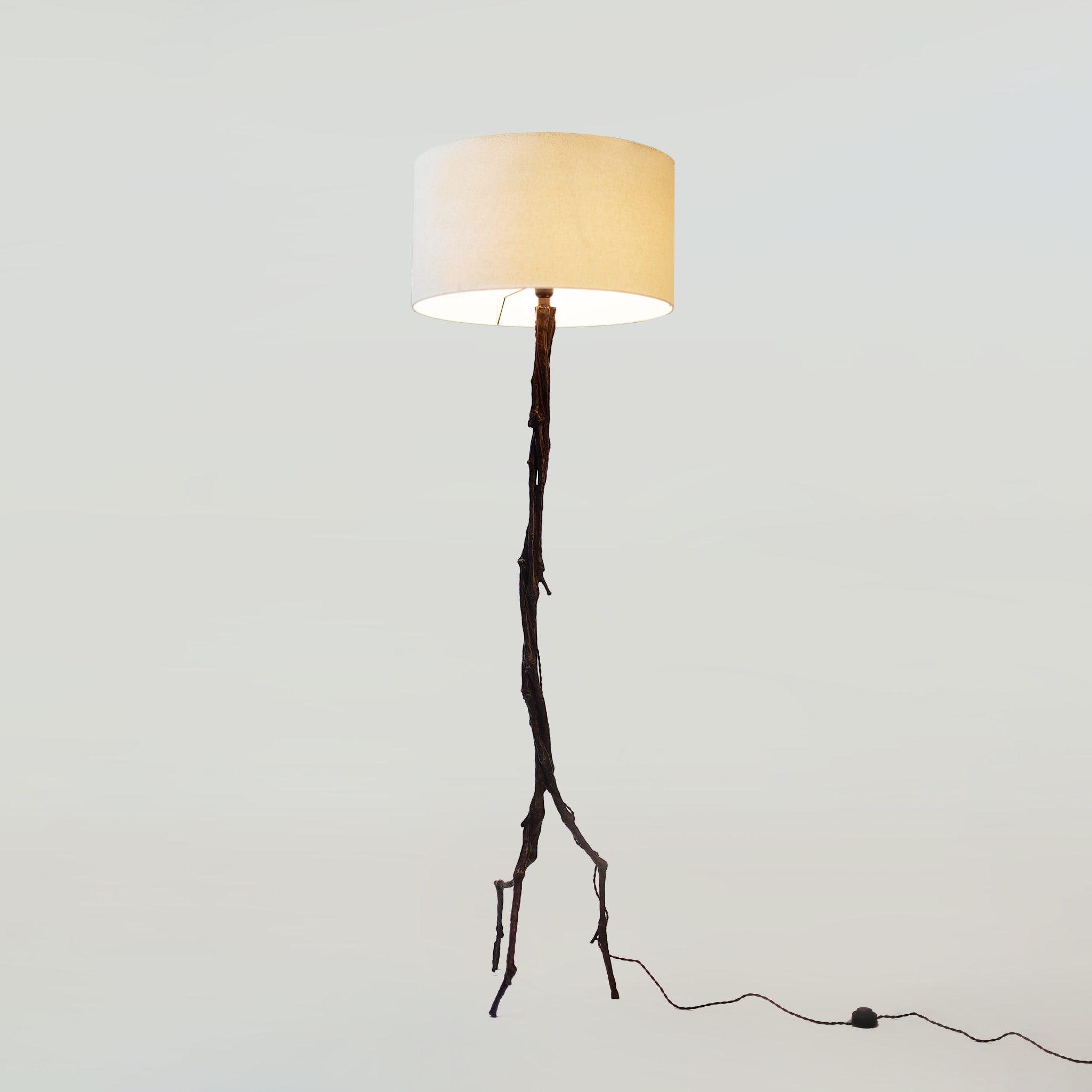 Amazon Floor Lamp_Elan Atelier_01