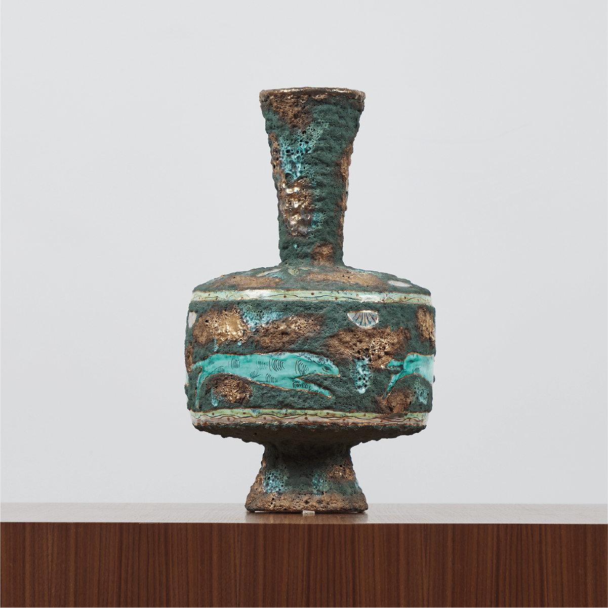 Low res for web_Ceramic Vase with Sea Motif