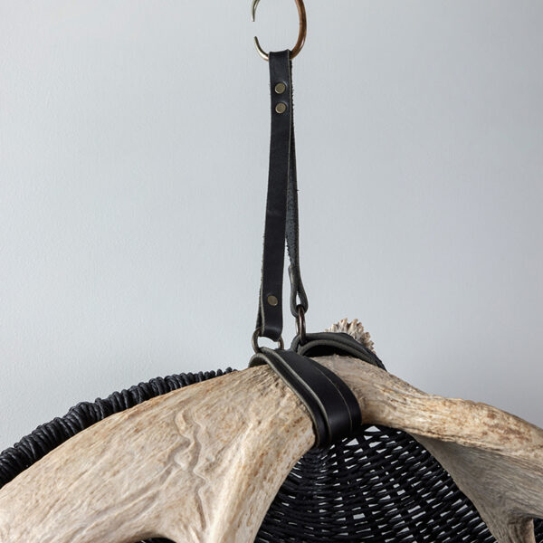 Hanging Shed Moose Antler Basket A1