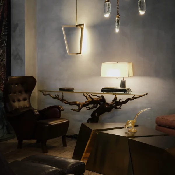 Insurgo Table Lamp