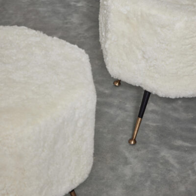 Pair of Regio Ottomans