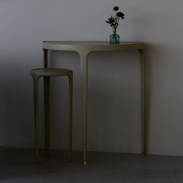 Wisp Table – Demi Lune