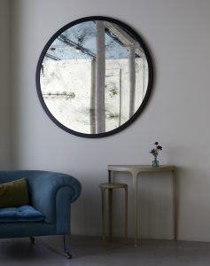Wisp Table – Demi Lune