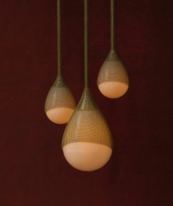 Armor Pendant – Small 3 Cluster