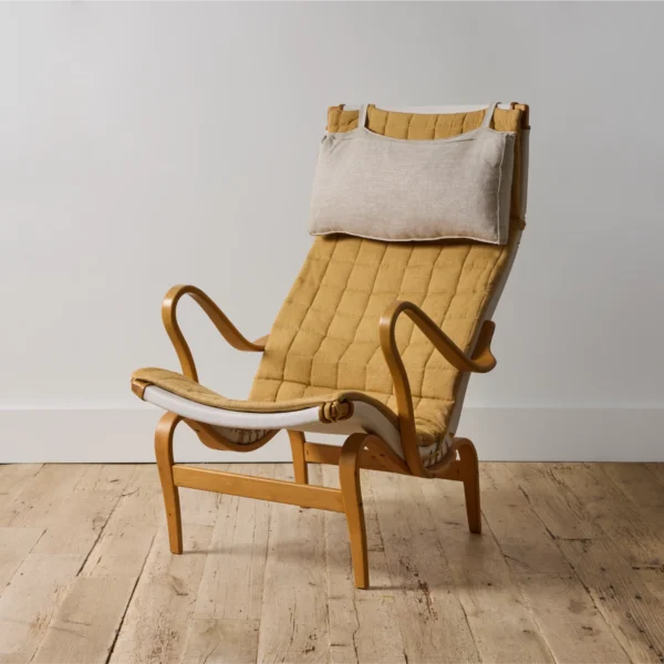 Pernilla Lounge Chair