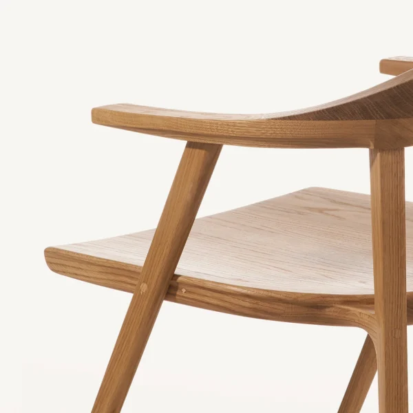Mantis Lounge Chair
