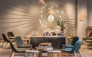 Slink Lounge Chair