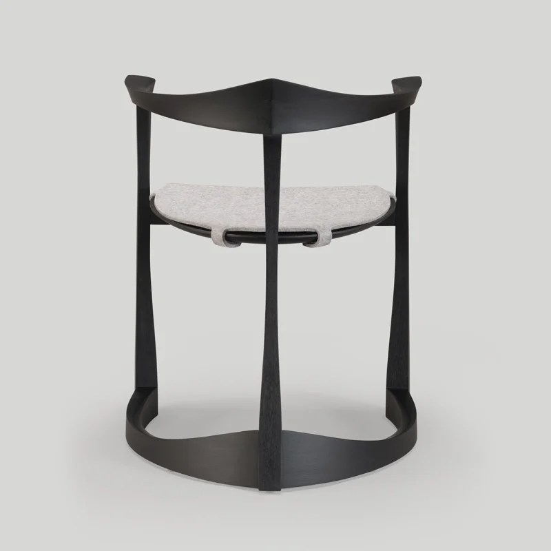 L01 Armchair