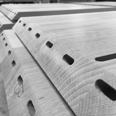 Lineground Community/Dining Table