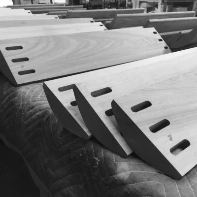 Lineground Round Dining Table