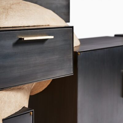 Swarm Credenza