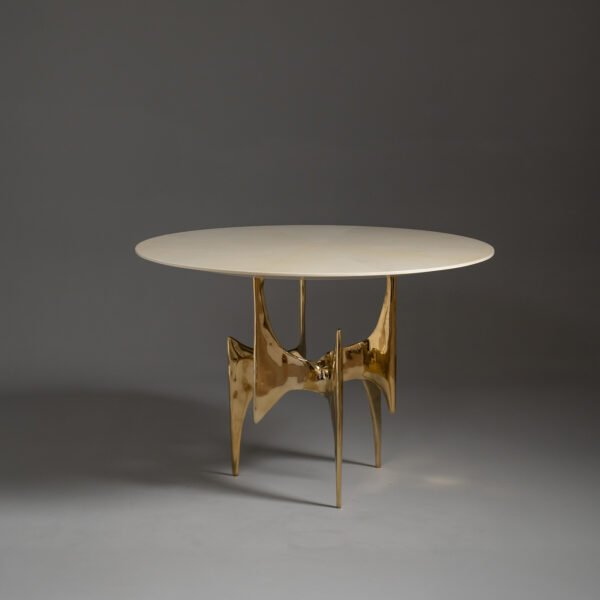 Ella Table