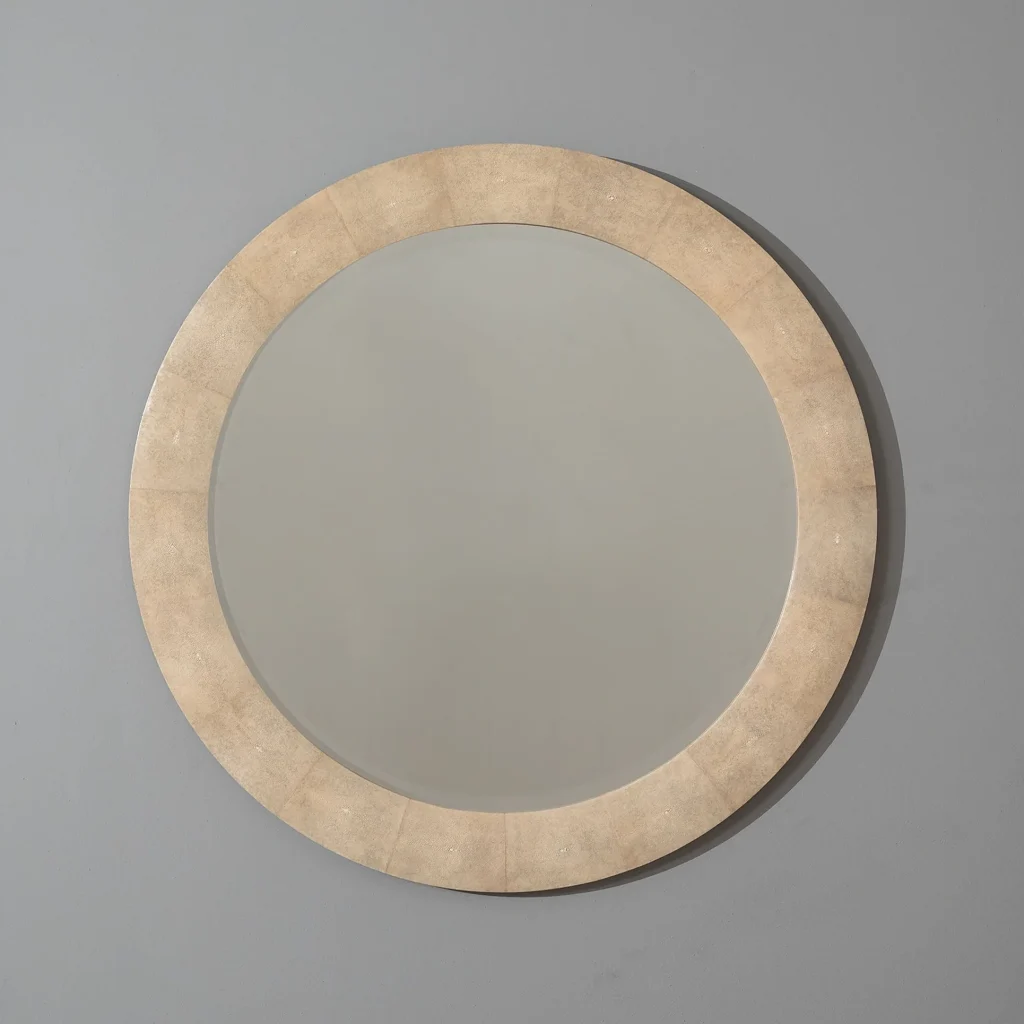 Galucha Mirror