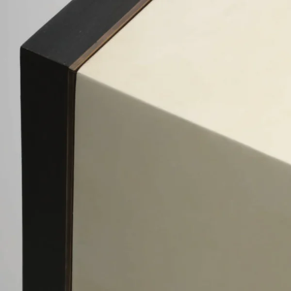Levi Console