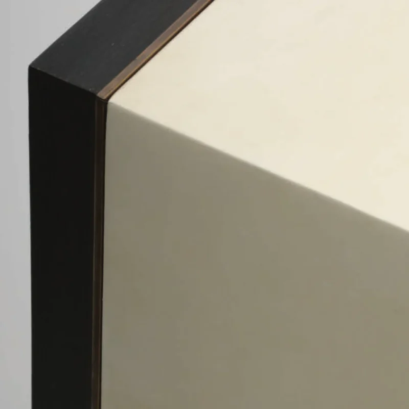 Levi Console