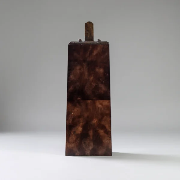 Louis Presentation Stand