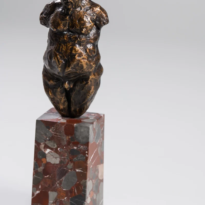 Sein Sculpture