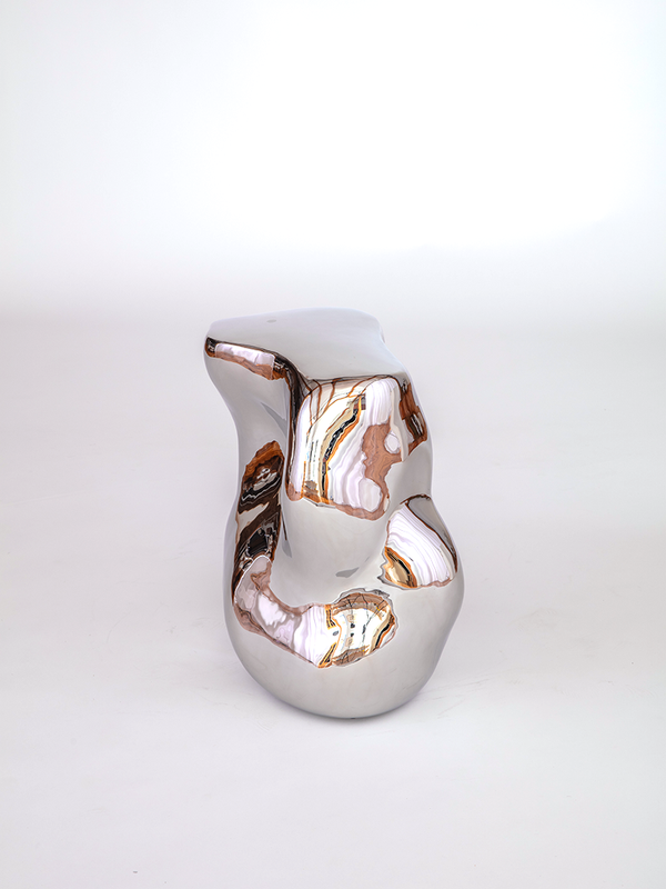 Article 01 – Stand