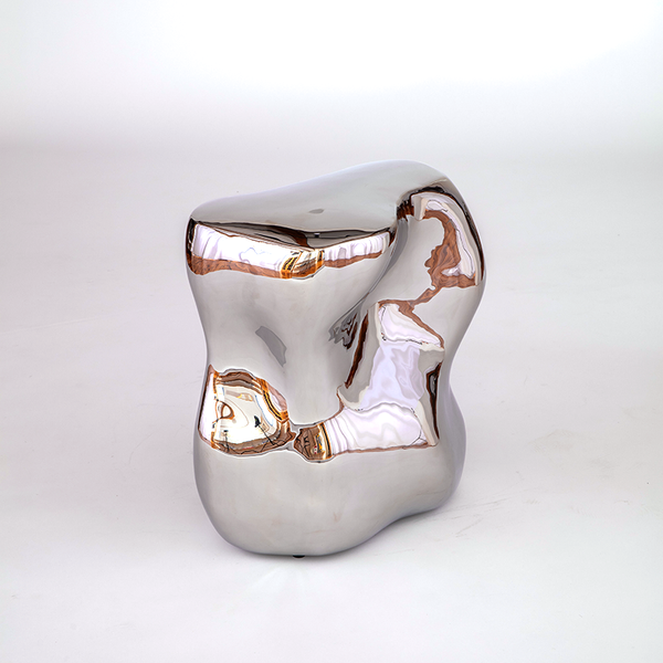 Article 01 – Stand