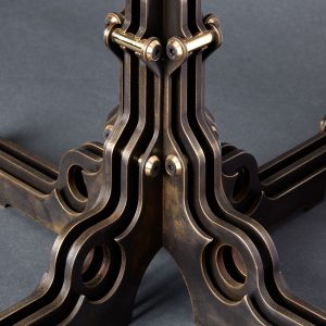 Lampe Laiton Carrée – Patinated Brass