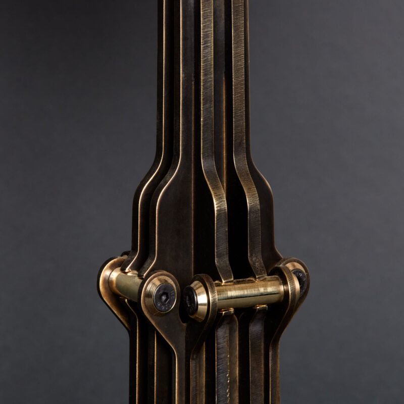 Lampe Laiton Carrée – Patinated Brass