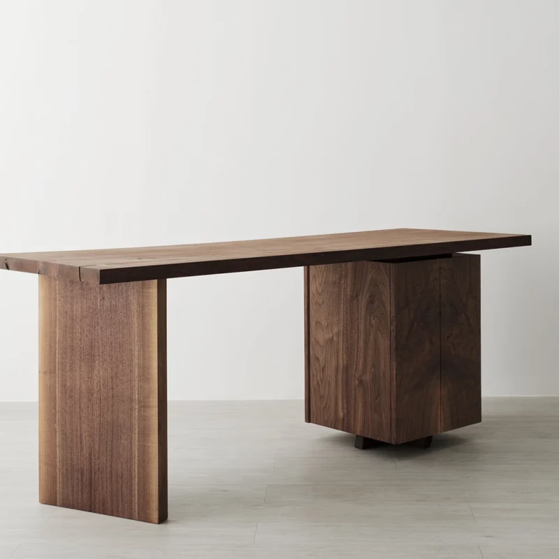 Mira Desk