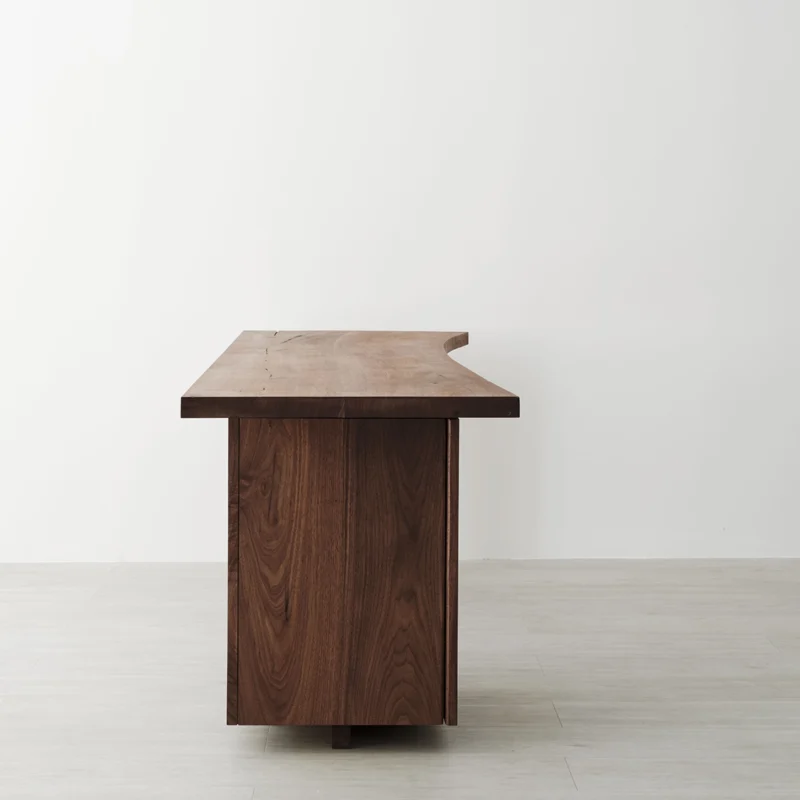Mira Desk