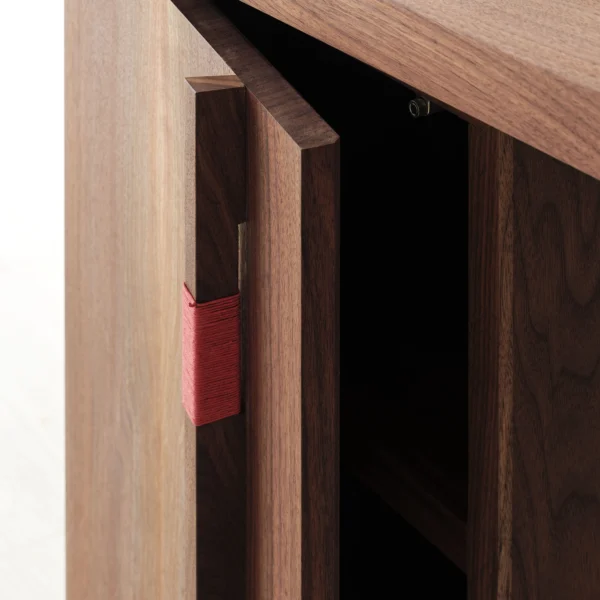 Mira Desk