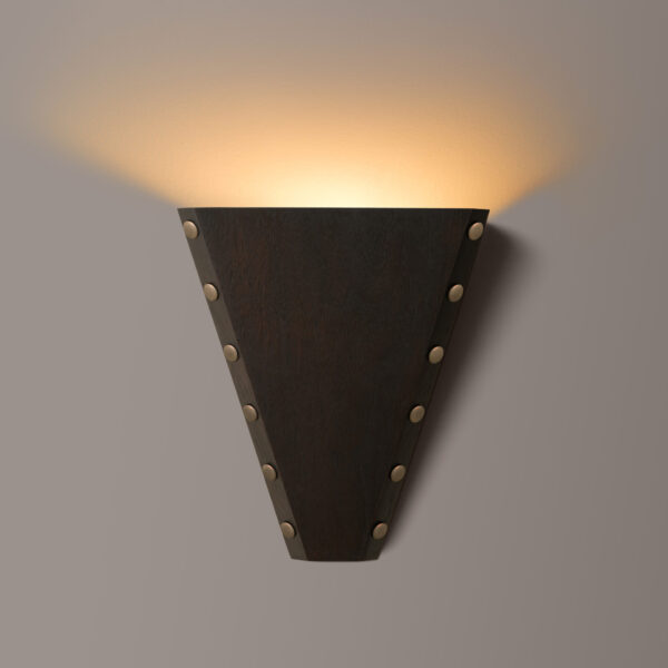 Stud Sconce Pyramid 1 – Large