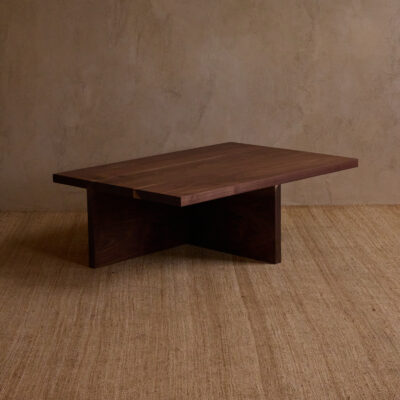 Noa Coffee Table & Ottomans