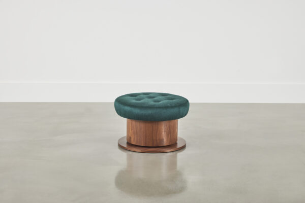 Turn Around Club Ottoman