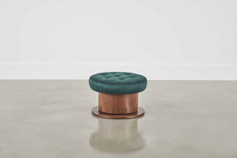 Turn Around Club Ottoman