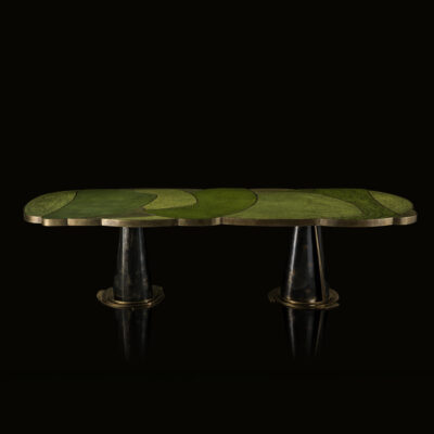 Chara Lily Table