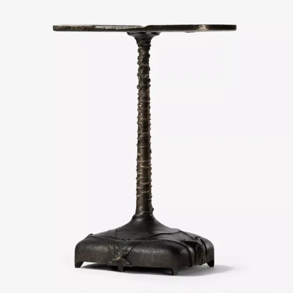 Amarra Spot Table