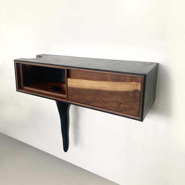 OUTSIDE IN Console – Wall Mounted – 32”