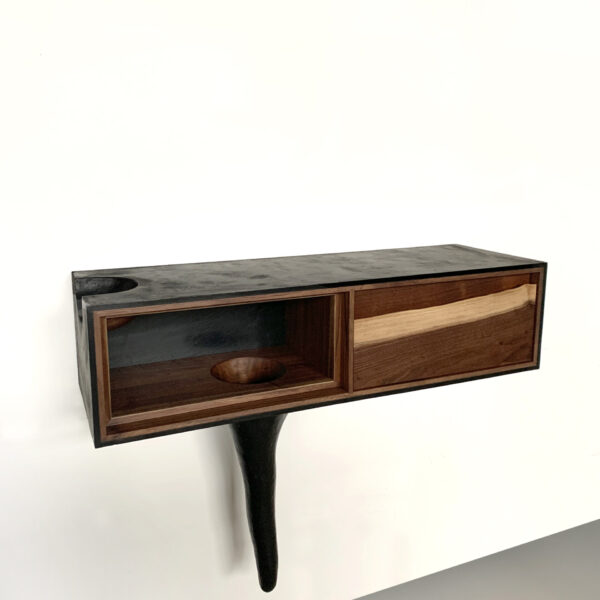 OUTSIDE IN Console – Wall Mounted – 32”