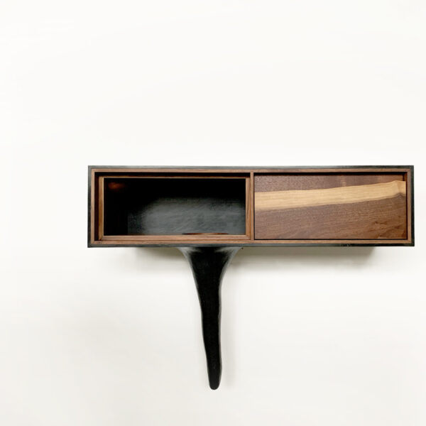 OUTSIDE IN Console – Wall Mounted – 32”