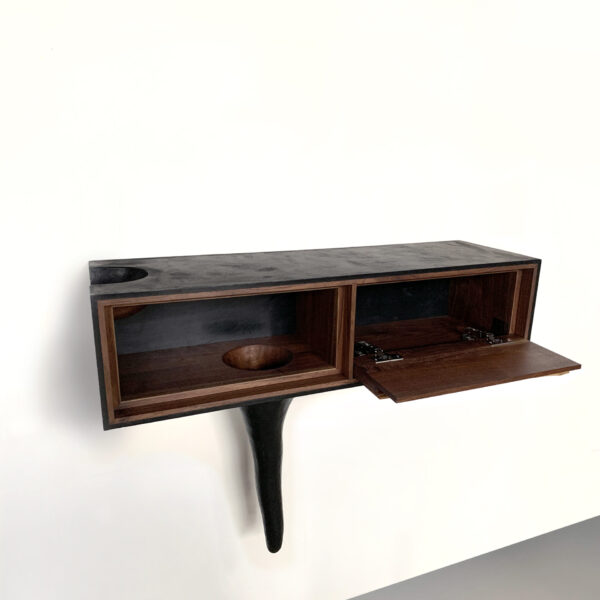 OUTSIDE IN Console – Wall Mounted – 32”