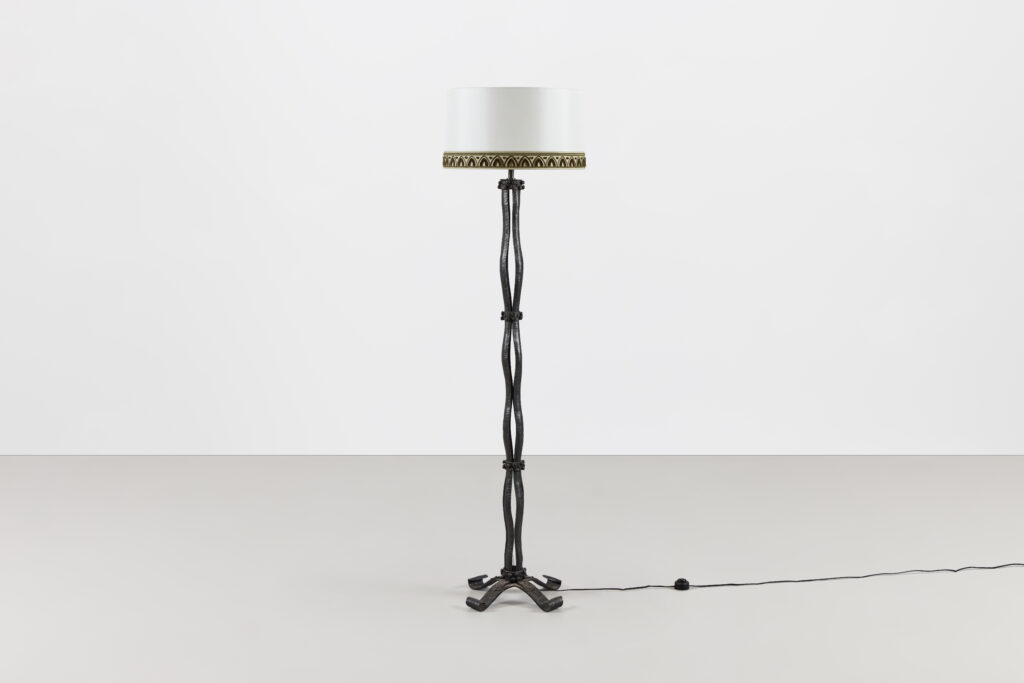 Faisceau Wrought-Iron Floor Lamp