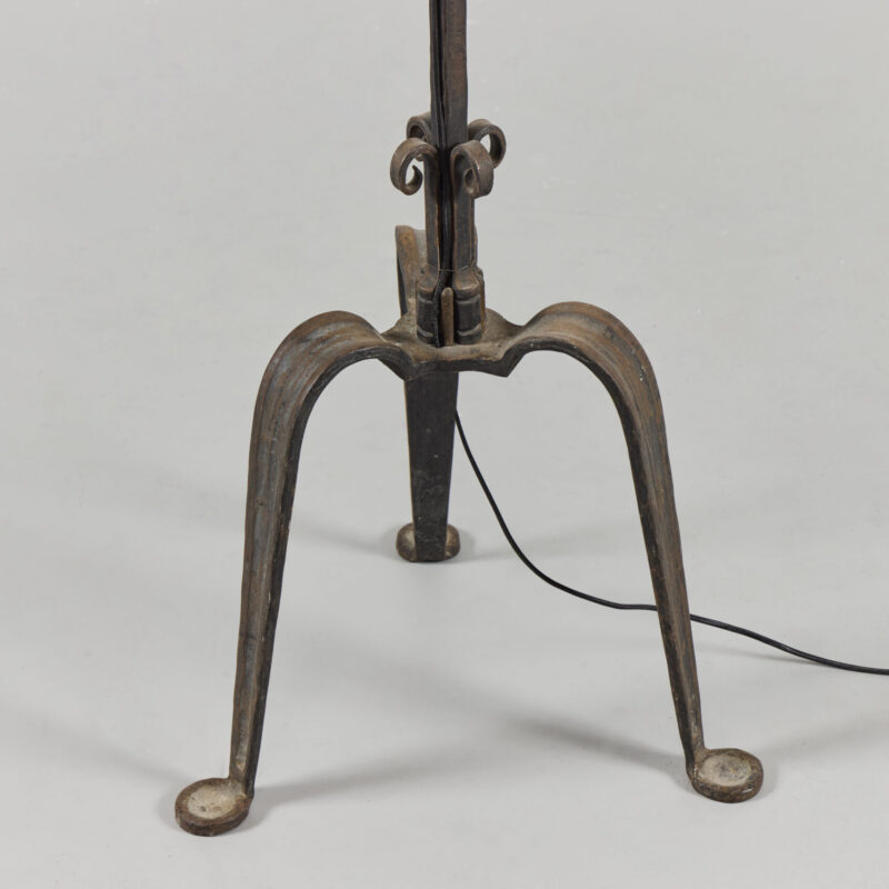 Flamme Wrought-Iron Floor Lamp