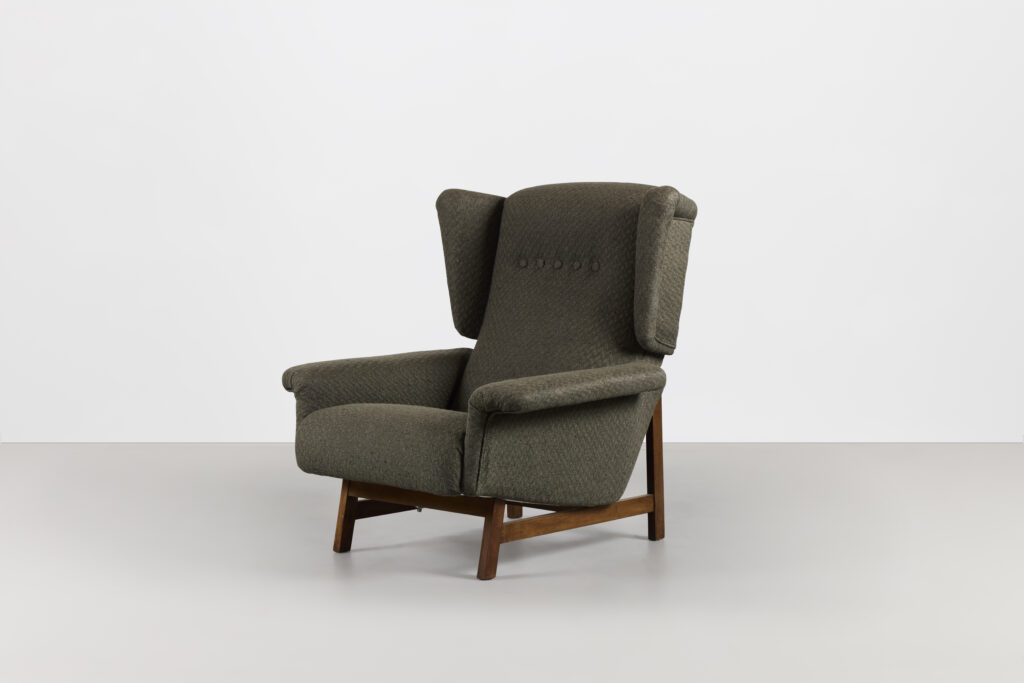 Volare Armchair