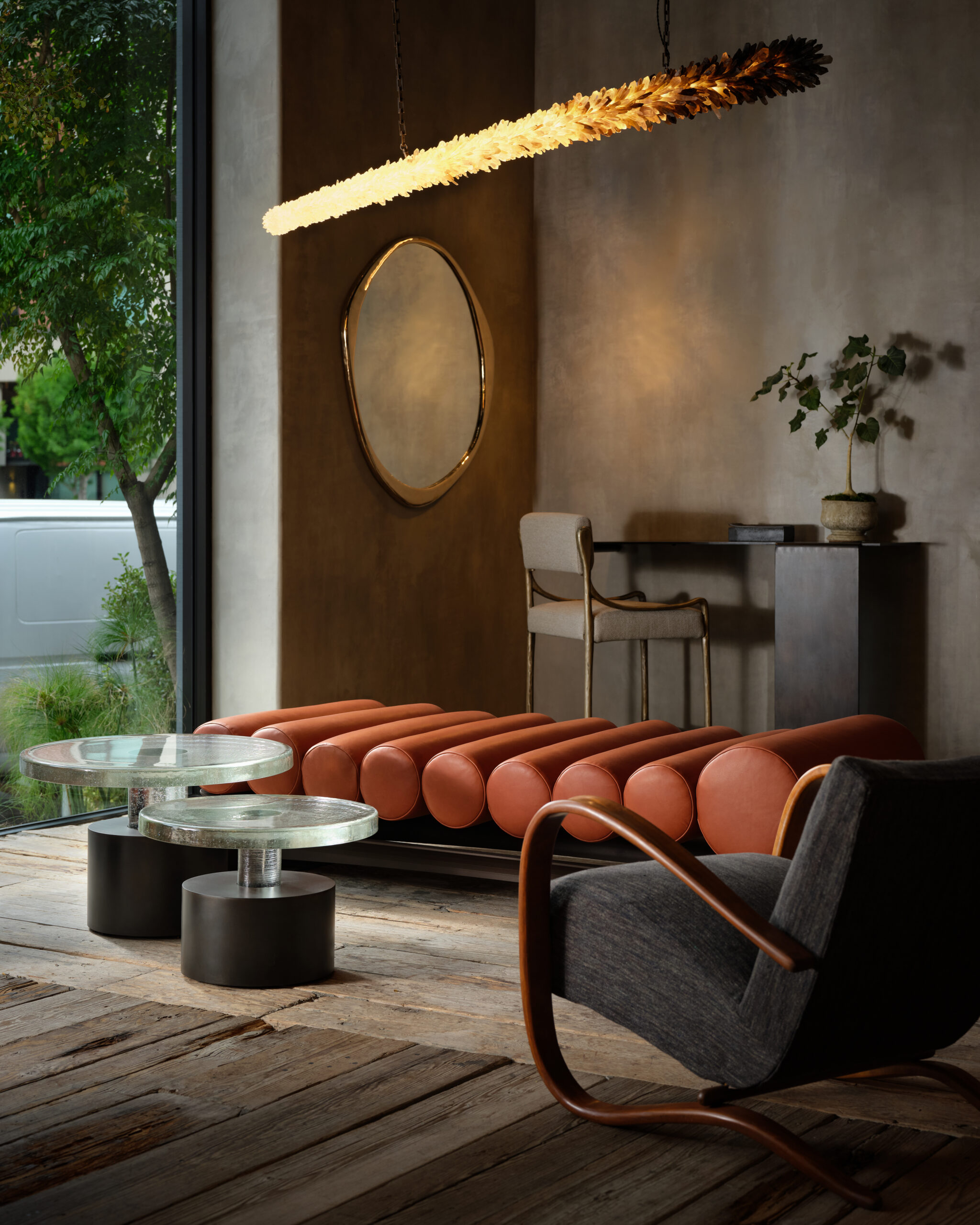 Showrooms with no limit.