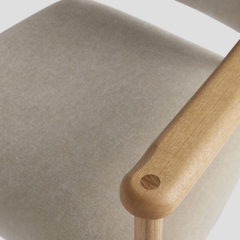 Kudu Carver Dining Chair – Natural Oak