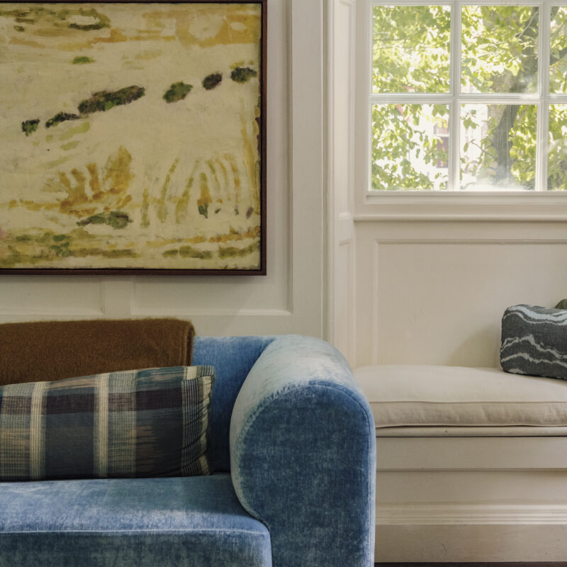 Ivo Sofa