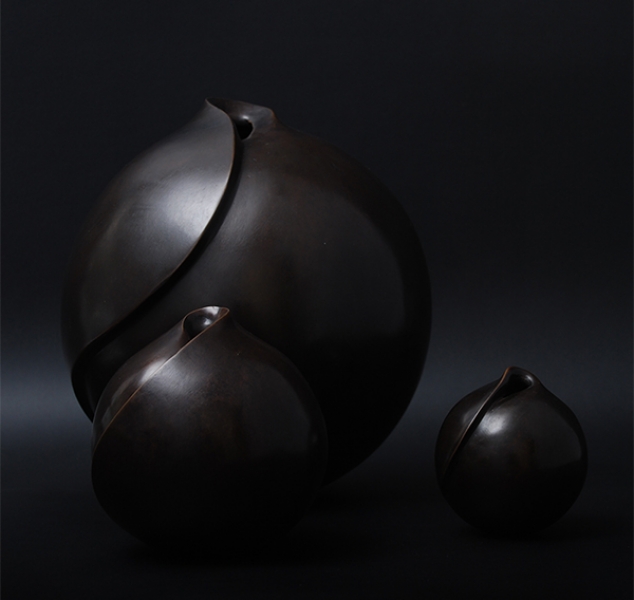 Hickory Vase by Elan Atelier