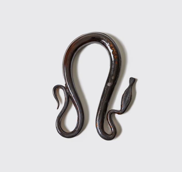 Individual Serpentine – Dark Brown (Large)by Linda Fahey