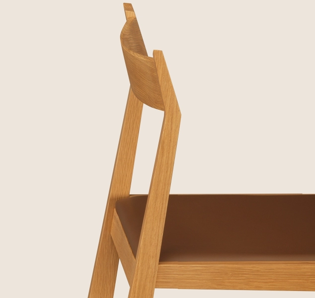 Lineground No.2 Chair by Skram