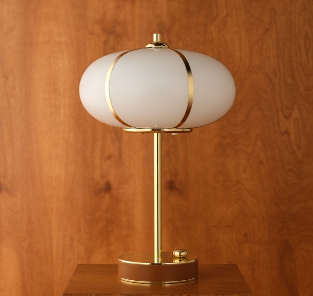 Rib Table Lamp – Ellipse by konekt